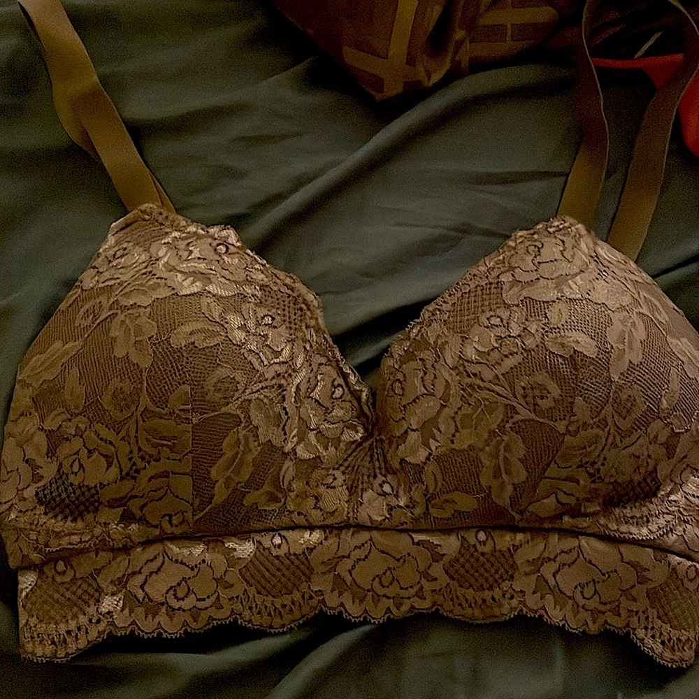 Kindred Bravely Lace Bralette 2 in 1  hands free pumping & nursing bra